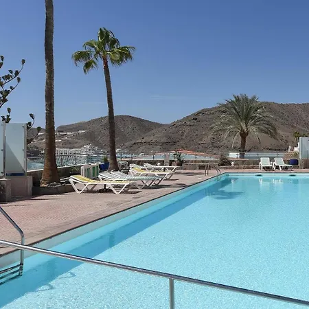 Canarios 527 By Villagrancanaria *