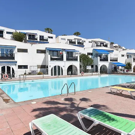 Canarios 527 By Villagrancanaria *