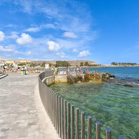 Canarios 527 By Villagrancanaria * Arguineguin