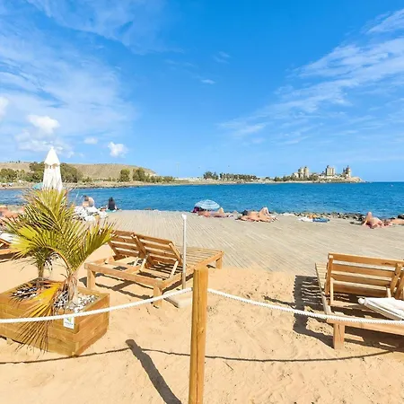 Canarios 527 By Villagrancanaria *